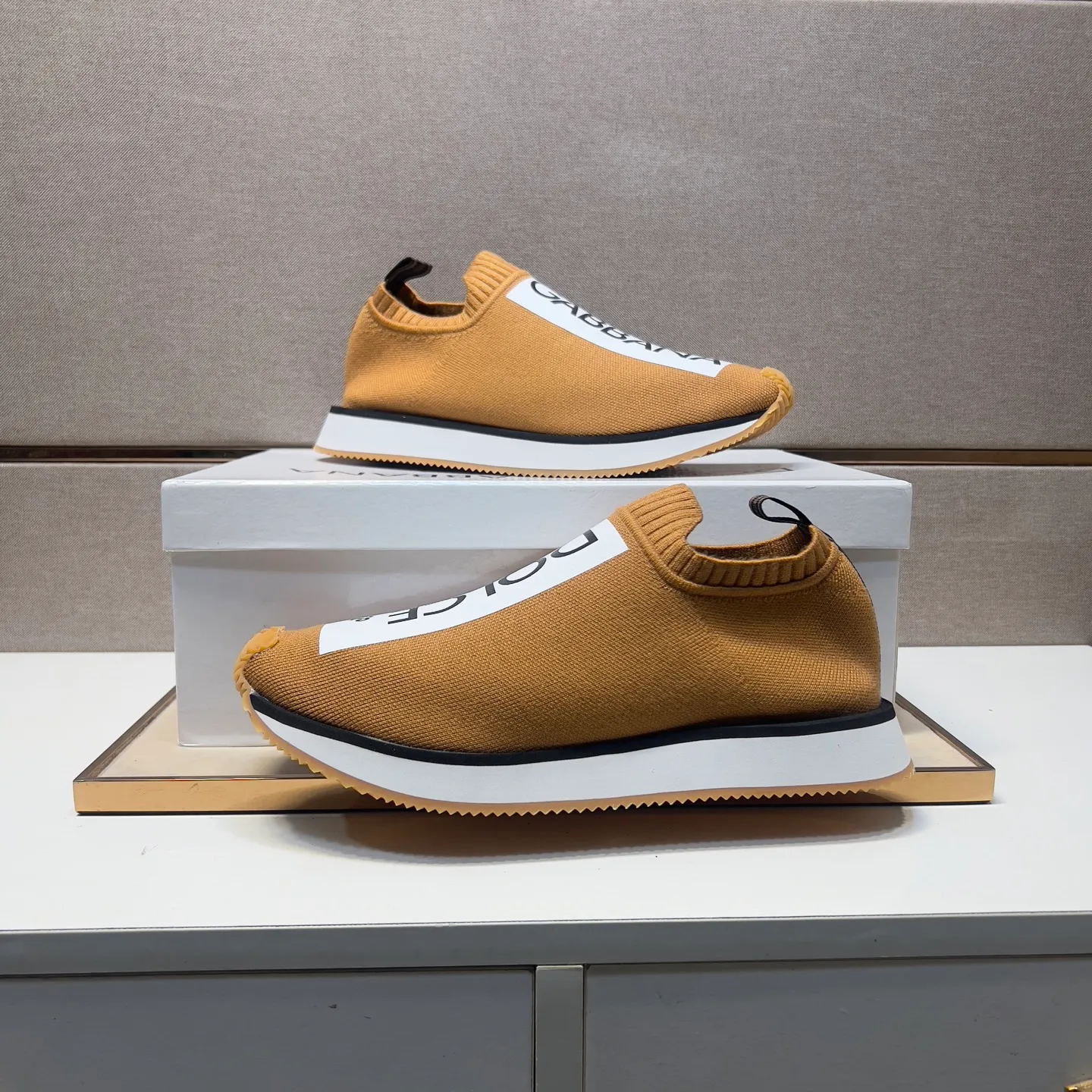 ⬛️Men's men's shoes💰p420【DG～】couple casual shoes 2025z cabinet sales simultaneously 🔶Size: 35-44#️⃣ 🔷7 colors🔜The upper is made of multi-material splicing➕Mesh lining, comfortable and breathable, sole: original comfortable, wear-resistant and non-slip outsole, ⚠️Real shot📱Photographed🎬The real thing is better📢📢📢